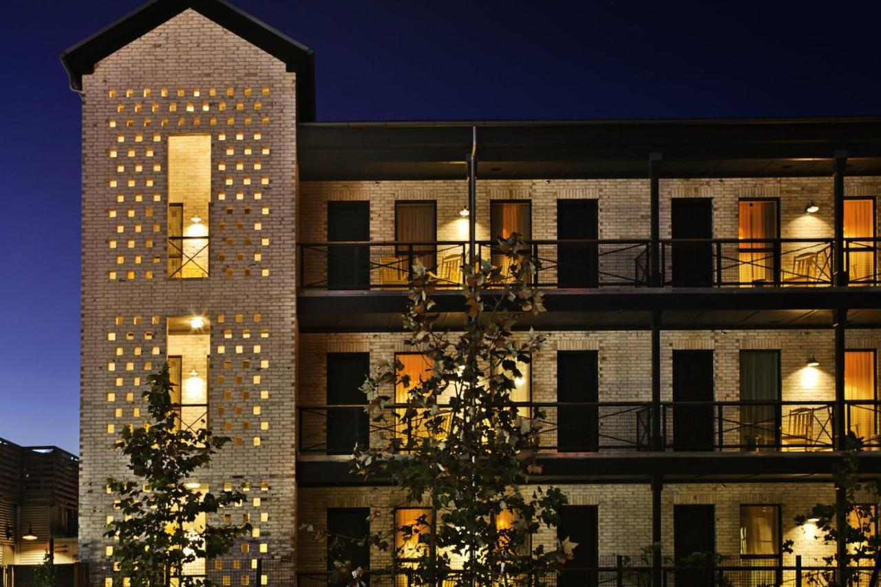 קולג' סטיישן Cavalry Court, By Valencia Hotel Collection מראה חיצוני תמונה
