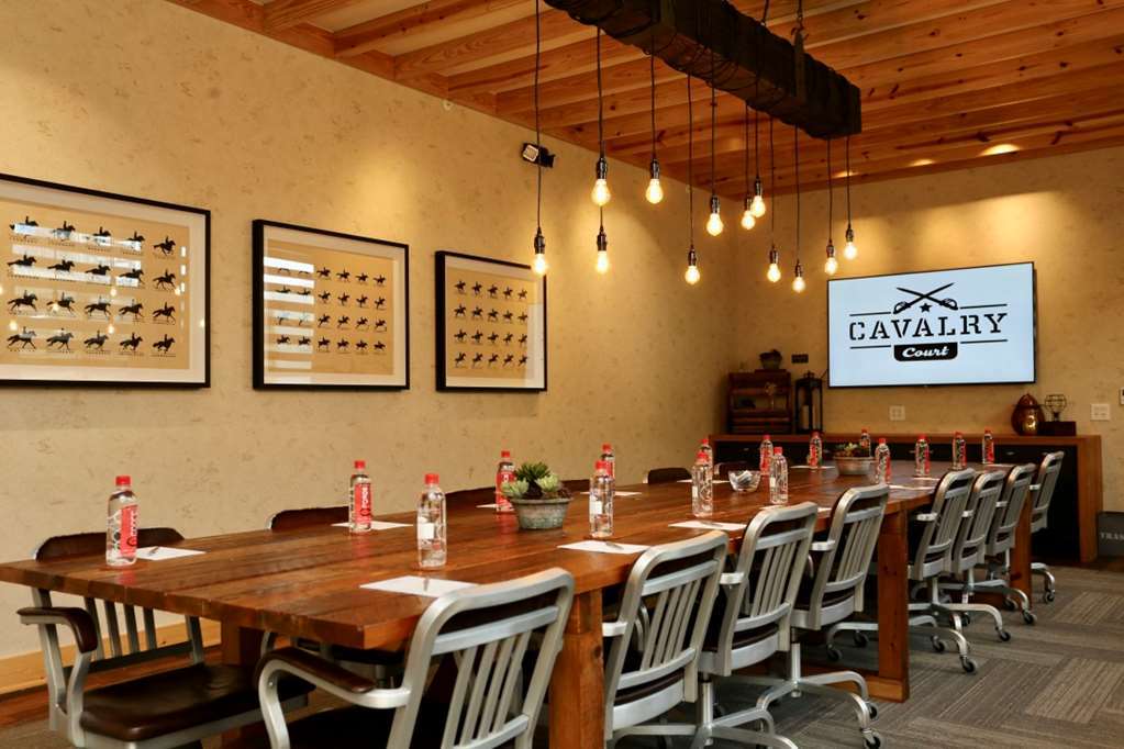 קולג' סטיישן Cavalry Court, By Valencia Hotel Collection מתקנים תמונה